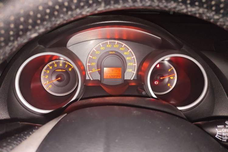 Used Honda Fit 2011 1.5L manual luxury version Instrument Cluster
