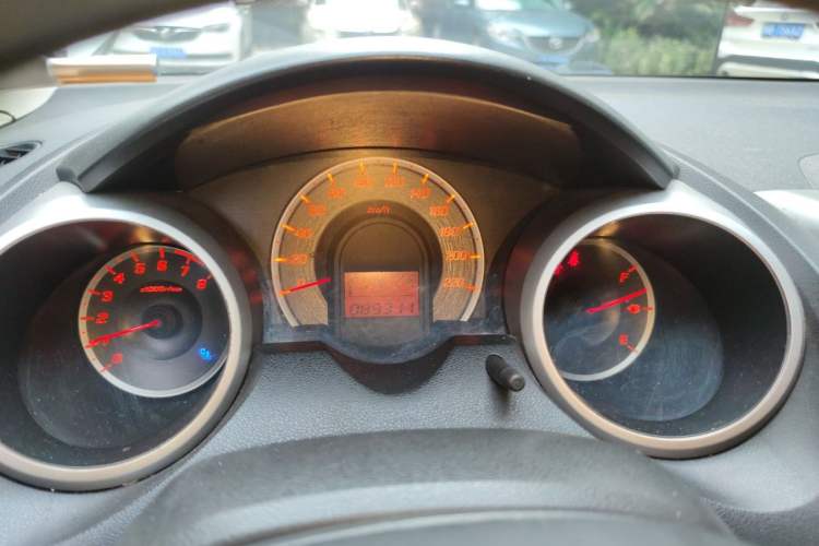 Used Honda Fit 2011 1.3L automatic comfort version Instrument Cluster