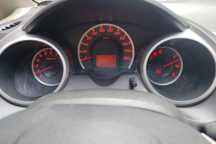 Used Honda Fit 2011 1.3L automatic comfort version Instrument Cluster