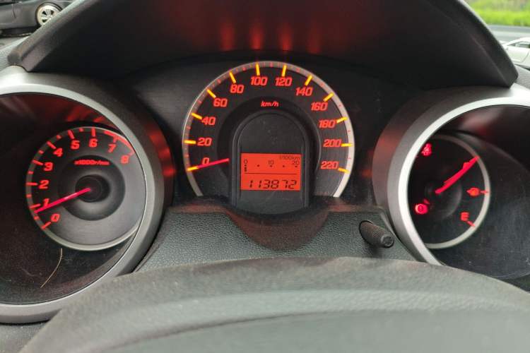 Used Honda Fit 2011 1.3L automatic comfort version Instrument Cluster