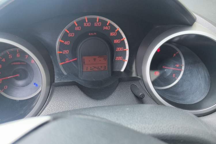 Used Honda Fit 2011 1.3L automatic comfort version Instrument Cluster