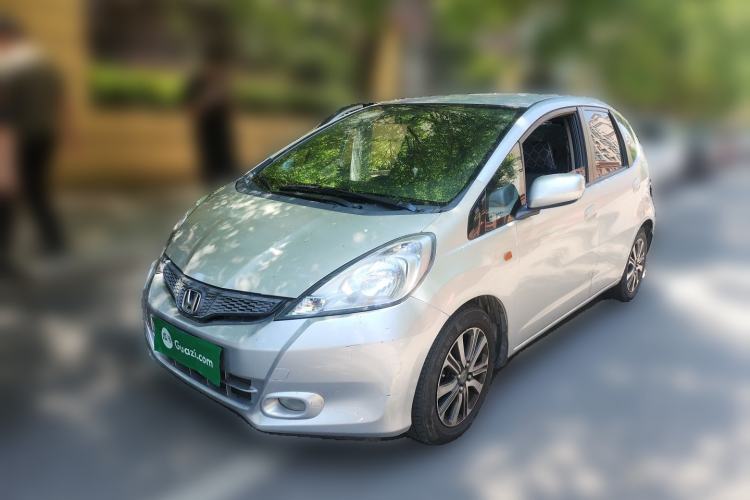 Used Honda Fit 2011 1.3L automatic comfort version Guazi used car, China used car export, Used car for sale, Used cars, Cheapest cars for sale