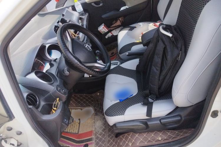 Used Honda Fit 2011 1.3L automatic comfort version Left Front Seat