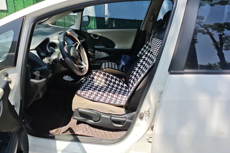 Used Honda Fit 2011 1.3L automatic comfort version Left Front Seat