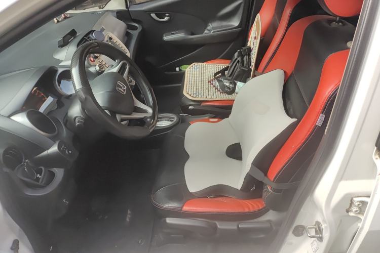 Used Honda Fit 2011 1.5L Automatic Luxury Edition Left Front Seat