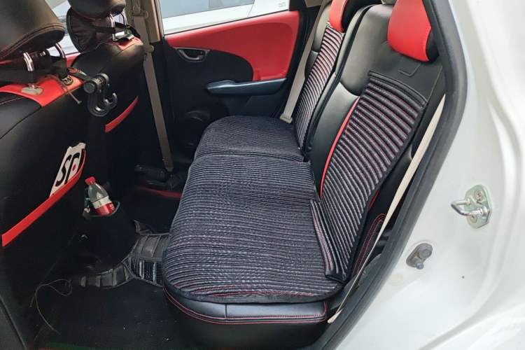 Used Honda Fit 2011 1.3L automatic comfort version Left Rear Seat
