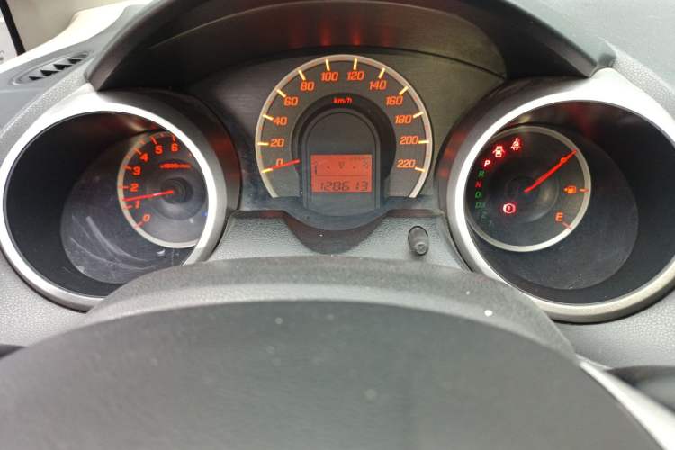Used Honda Fit 2011 1.3L automatic comfort version Odometer Close Up