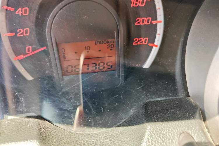 Used Honda Fit 2011 1.3L manual Comfort version Odometer Close Up