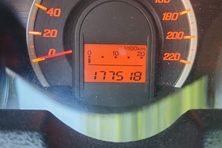 Used Honda Fit 2011 1.3L automatic comfort version Odometer Close Up