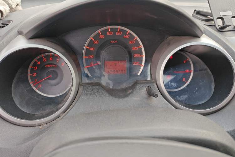 Used Honda Fit 2011 1.3L manual Comfort version Odometer Close Up
