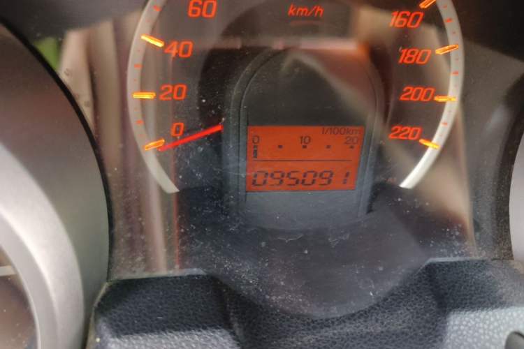 Used Honda Fit 2011 1.5L Automatic Luxury Edition Odometer Close Up