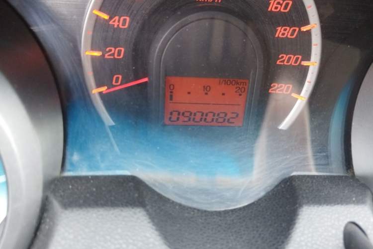 Used Honda Fit 2011 1.3L automatic comfort version Odometer Close Up