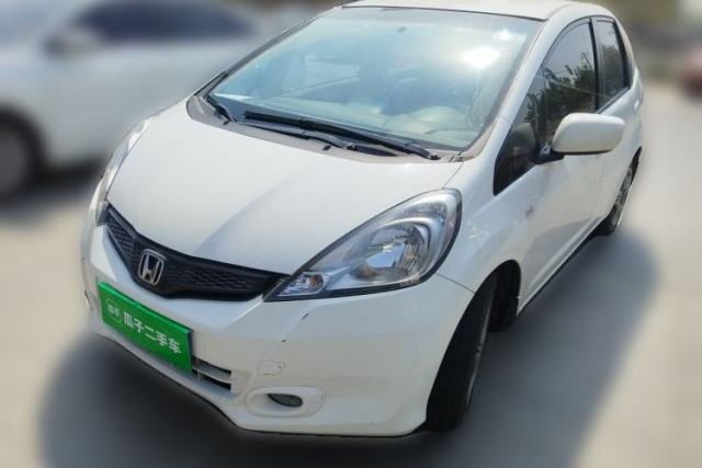 Used Honda Fit 2011 1.3L automatic comfort version