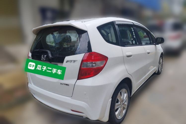 Used Honda Fit 2011 1.3L automatic comfort version Rear Right 45 Deg
