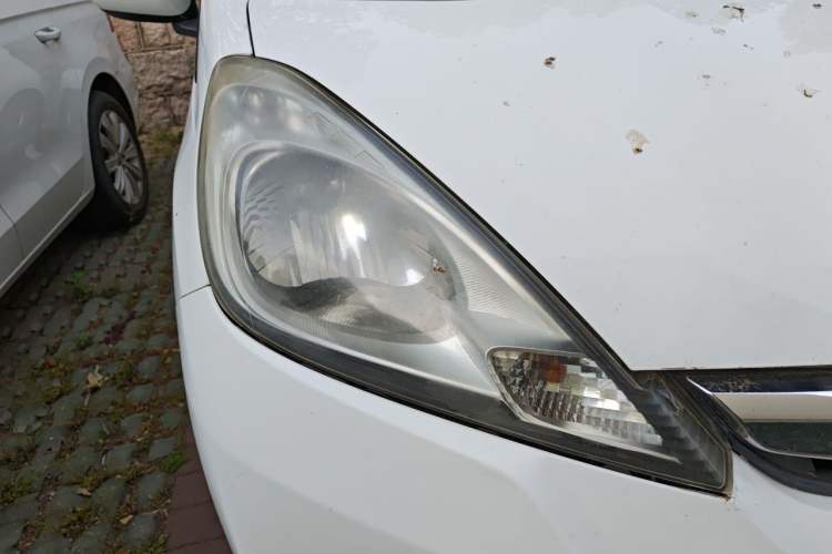 Used Honda Fit 2011 1.3L automatic comfort version Right Front Headlight