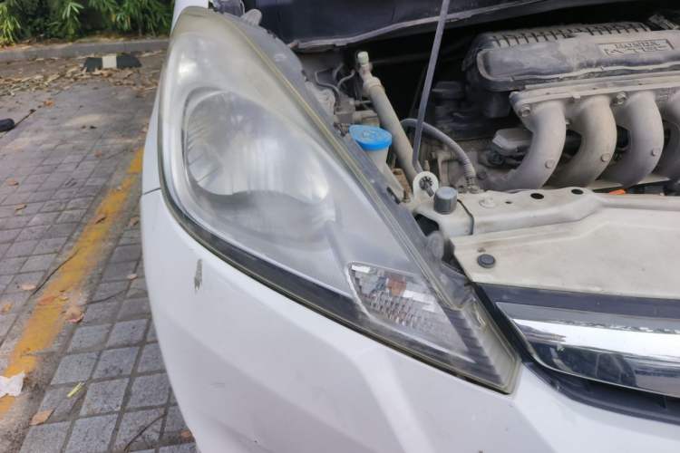 Used Honda Fit 2011 1.5L Automatic Luxury Edition Right Front Headlight