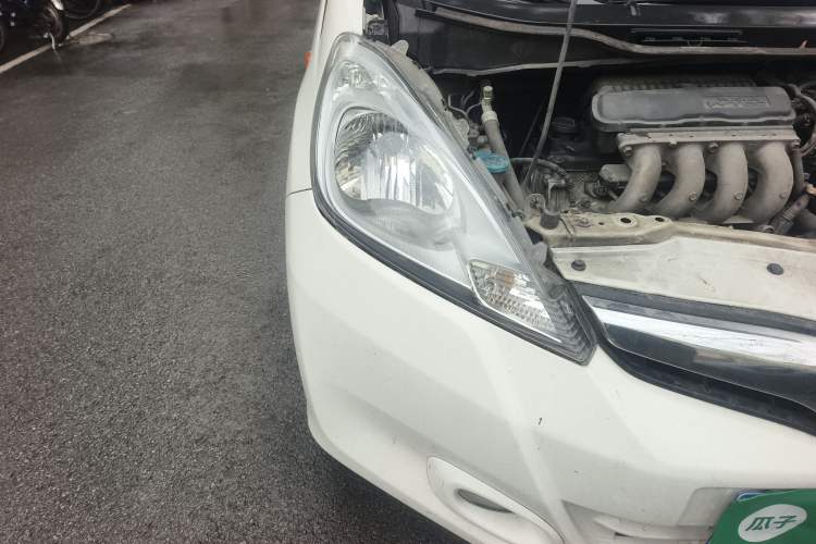 Used Honda Fit 2011 1.5L manual luxury version Right Front Headlight