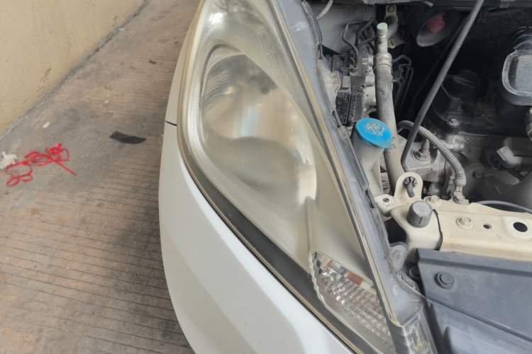 Used Honda Fit 2011 1.3L automatic comfort version Right Front Headlight