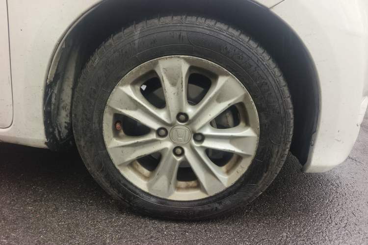 Used Honda Fit 2011 1.5L manual luxury version Right Front Wheel Hub