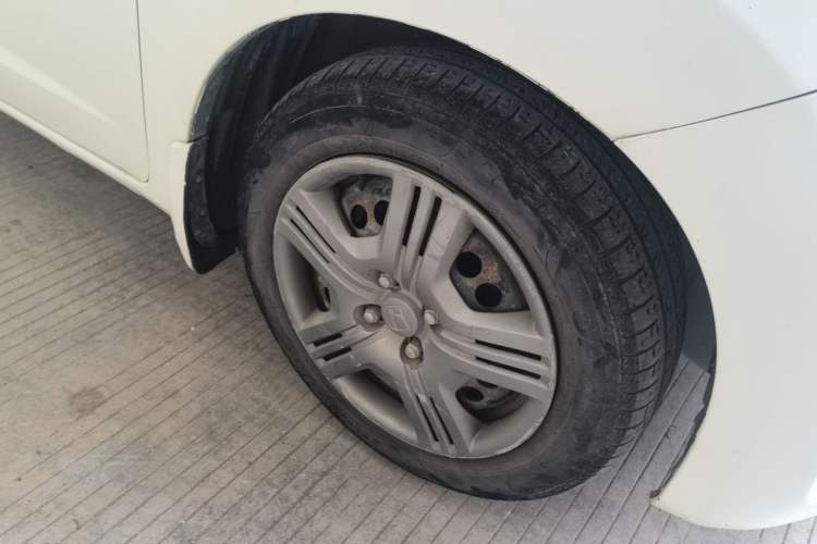 Used Honda Fit 2011 1.3L automatic comfort version Right Front Wheel Hub