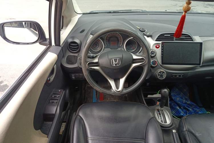 Used Honda Fit 2011 1.3L automatic comfort version Steering Wheel