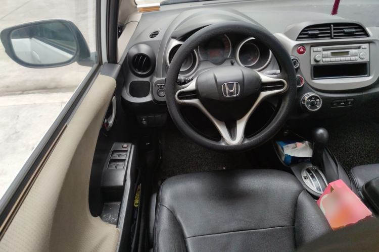 Used Honda Fit 2011 1.3L automatic comfort version Steering Wheel