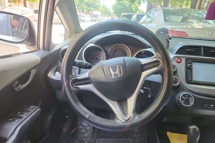 Used Honda Fit 2011 1.3L automatic comfort version Steering Wheel