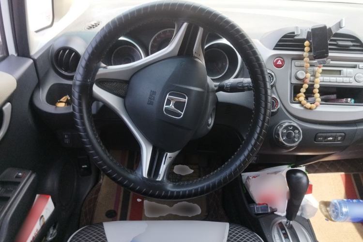 Used Honda Fit 2011 1.3L automatic comfort version Steering Wheel
