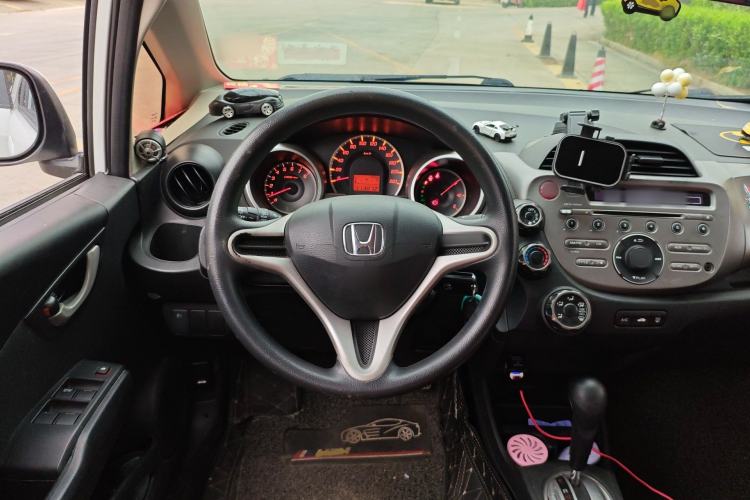 Used Honda Fit 2011 1.3L automatic comfort version Steering Wheel