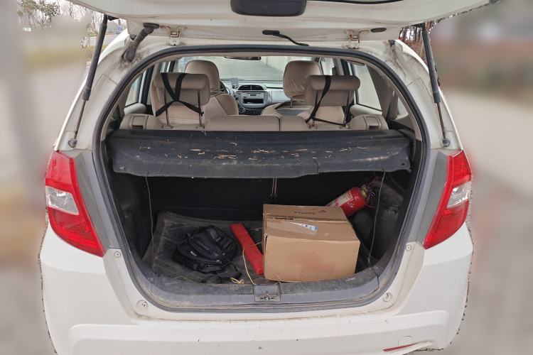 Used Honda Fit 2011 1.3L manual Comfort version Trunk