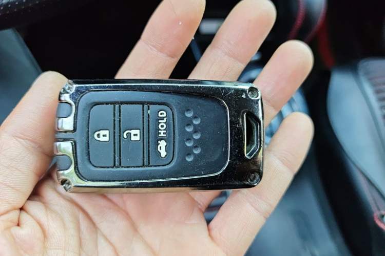 Used Honda Fit 2011 1.3L automatic comfort version Vehicle Key