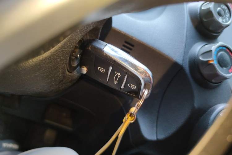 Used Honda Fit 2011 1.3L automatic comfort version Vehicle Key