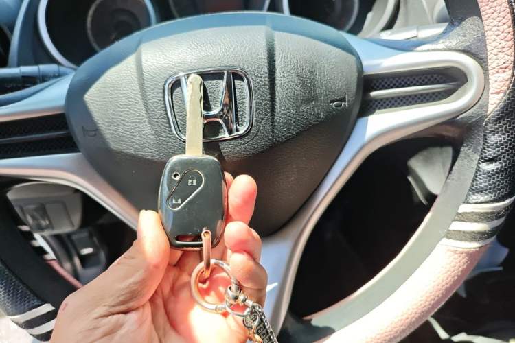 Used Honda Fit 2011 1.3L automatic comfort version Vehicle Key