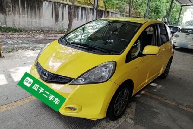 Used Honda Fit 2011 1.3L manual Comfort version