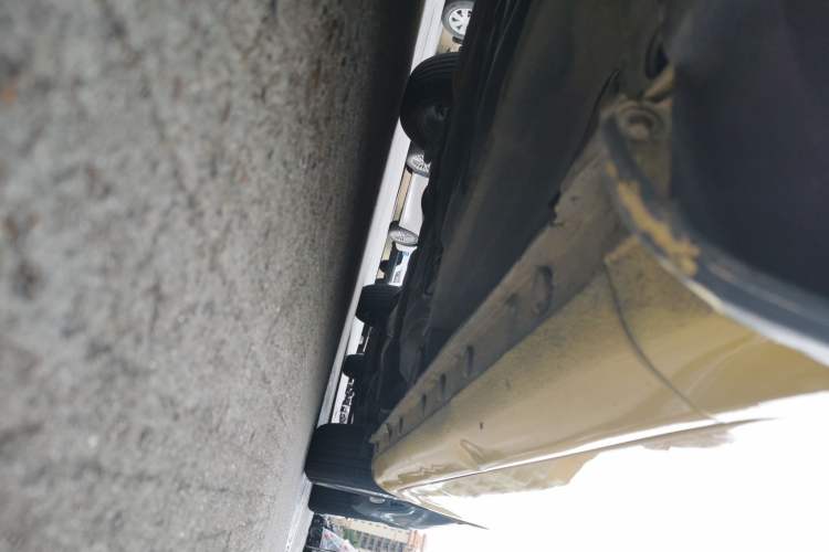 Used Honda Fit 2011 1.5L Automatic Luxury Edition Chassis Front Left