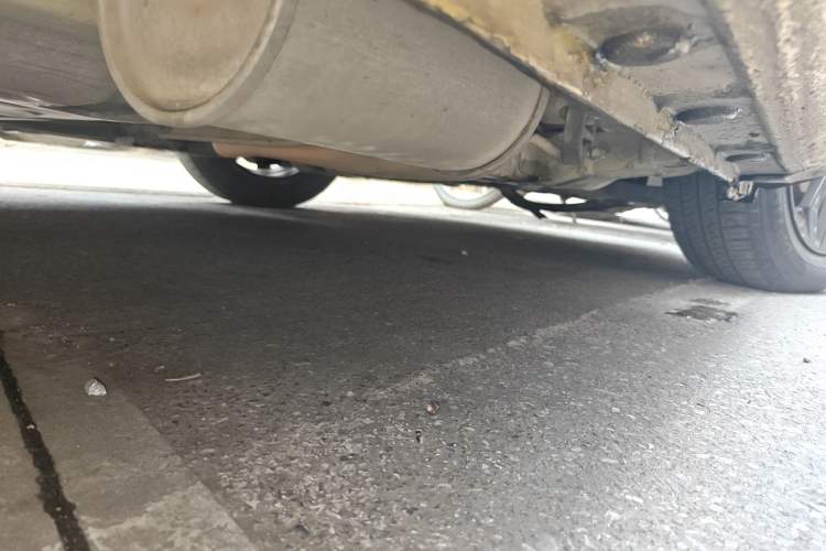 Used Honda Fit 2011 1.3L automatic comfort version Chassis Front Right