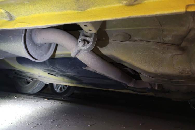 Used Honda Fit 2011 1.3L manual Comfort version Chassis Front Right