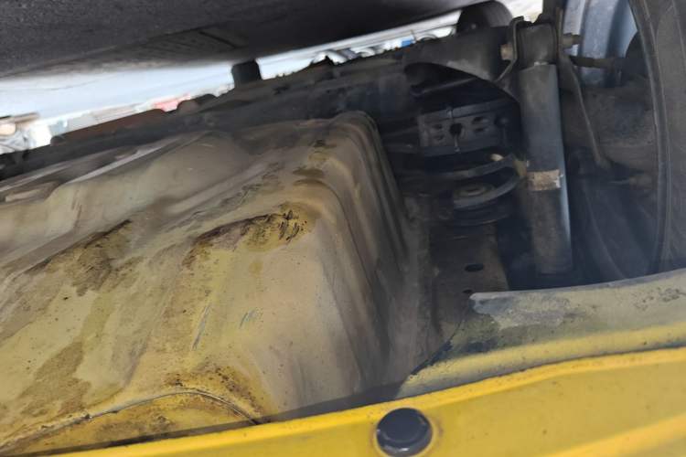 Used Honda Fit 2011 1.3L automatic comfort version Chassis Front
