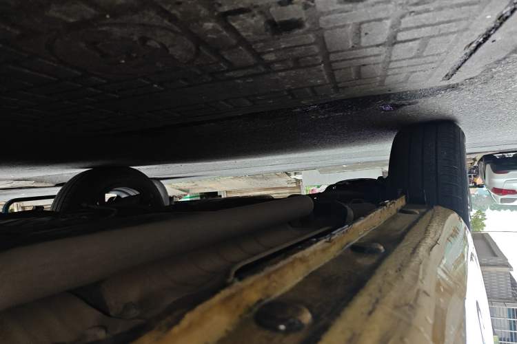 Used Honda Fit 2011 1.3L automatic comfort version Chassis Rear Right