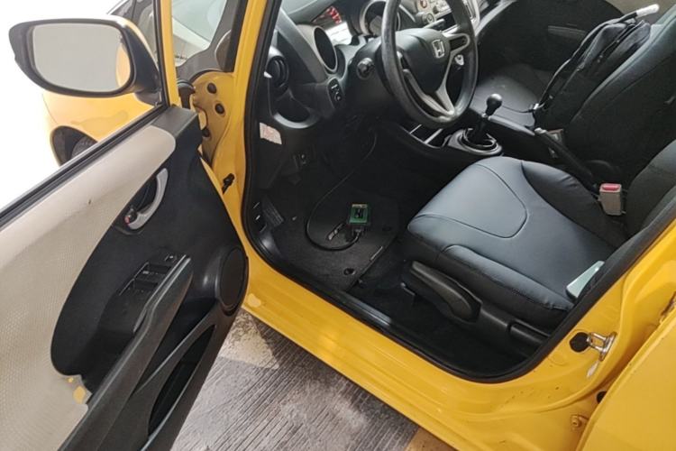 Used Honda Fit 2011 1.3L manual Comfort version Driver Seat