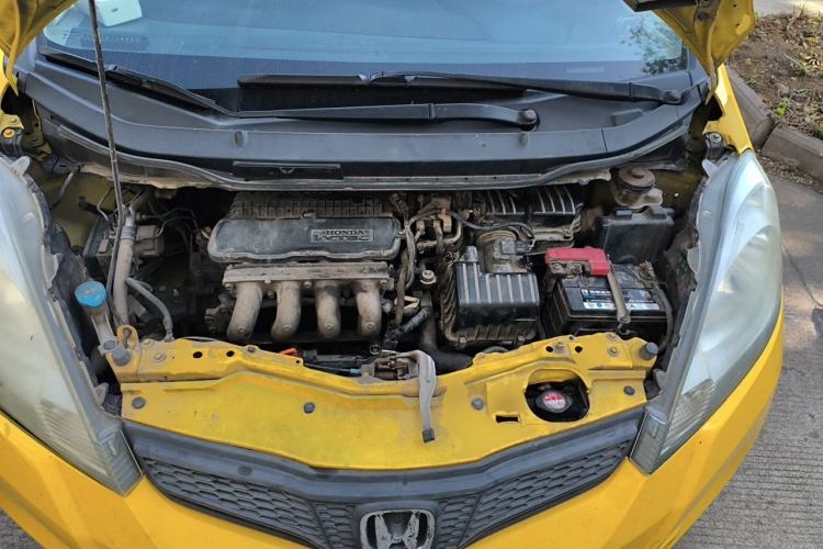 Used Honda Fit 2011 1.3L automatic comfort version Engine Bay
