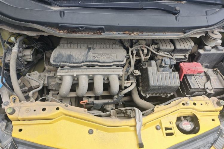 Used Honda Fit 2011 1.3L automatic comfort version Engine Bay