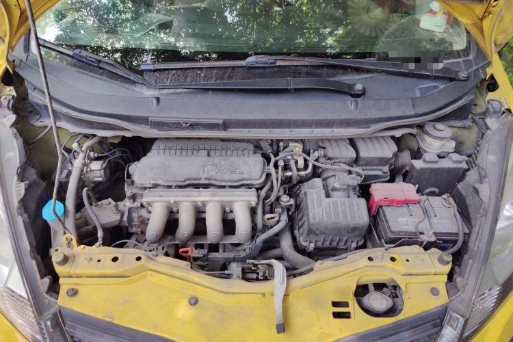 Used Honda Fit 2011 1.3L automatic comfort version Engine Bay