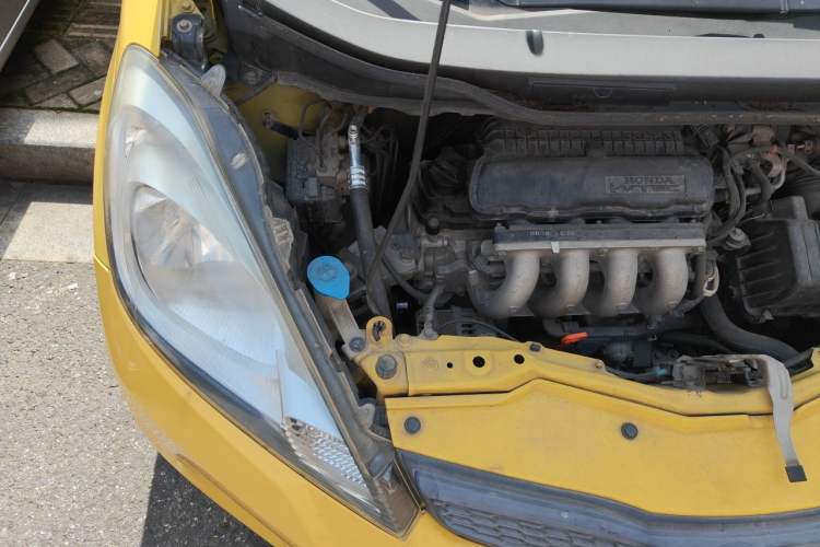 Used Honda Fit 2011 1.3L manual Comfort version Engine Bay Right