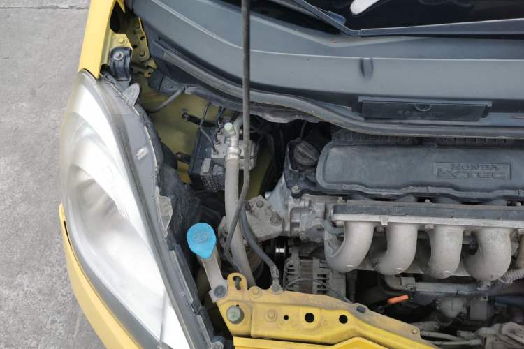 Used Honda Fit 2011 1.5L Automatic Luxury Edition Engine Bay Right