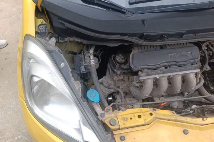 Used Honda Fit 2011 1.5L Automatic Luxury Edition Engine Bay Right
