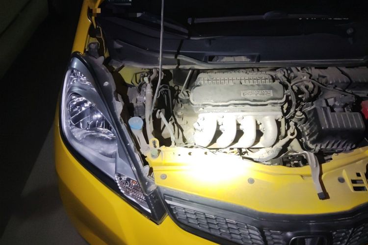 Used Honda Fit 2011 1.3L manual Comfort version Engine Bay Right