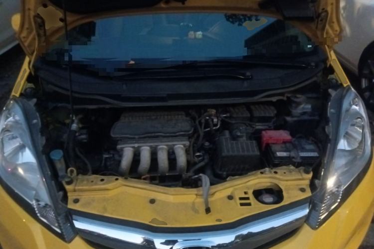 Used Honda Fit 2011 1.3L automatic comfort version Engine Bay