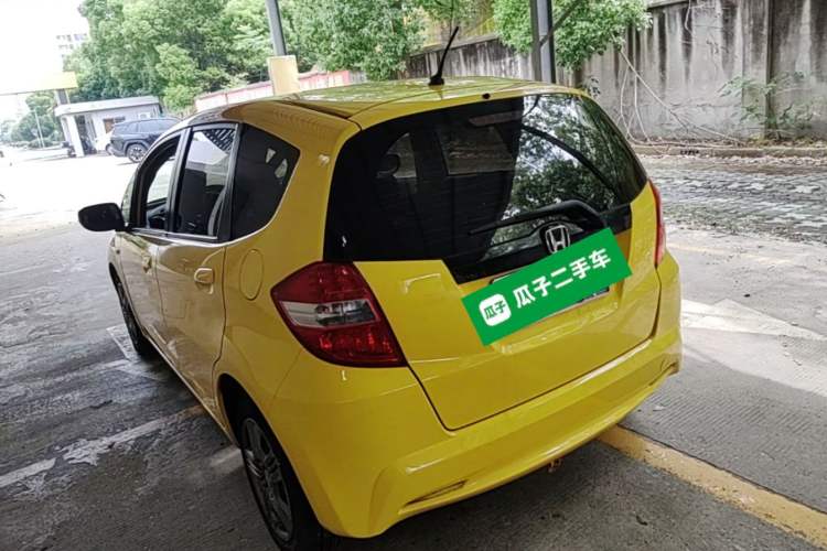 Used Honda Fit 2011 1.3L manual Comfort version Exterior 2