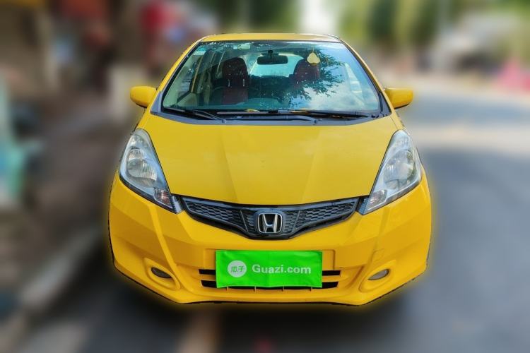 Used Honda Fit 2011 1.3L manual Comfort version Front